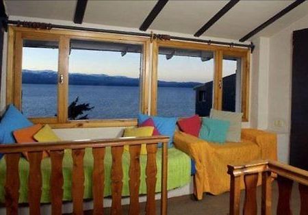 Las Moiras Hostel San Carlos de Bariloche Luaran gambar
